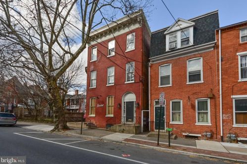 113 Walnut St, Lancaster PA 17602-2451 exterior