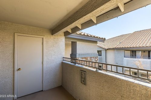 2025 Campbell Ave, Phoenix AZ 85015-4127 exterior