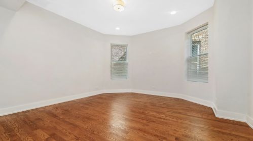 2317 Addison St, Chicago IL 60618-6042 exterior