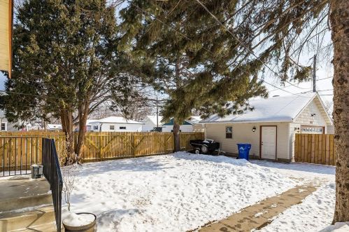 1082 Englewood Ave, Saint Paul MN 55104-1410 exterior