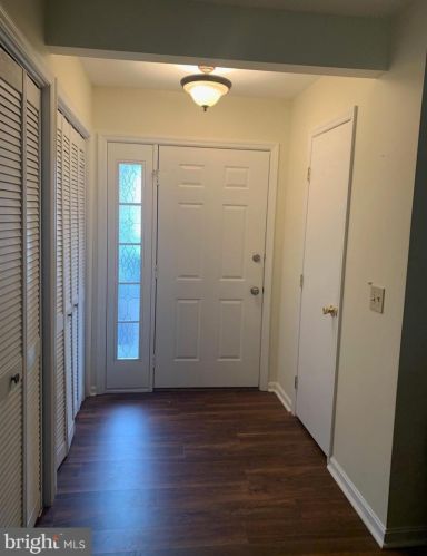 952 Innsbruck Dr, Hummelstown, PA 17036-9749