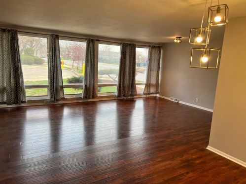 7458 Constance Ave, Chicago IL 60649-3120 exterior