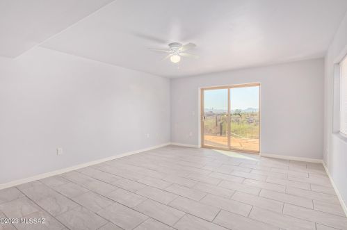 828 Cresta Loma Dr, Tucson AZ 85704-3706 exterior