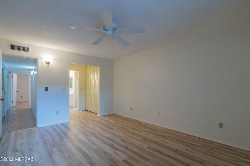 5716 Grant Rd, Tucson AZ 85712-2341 exterior