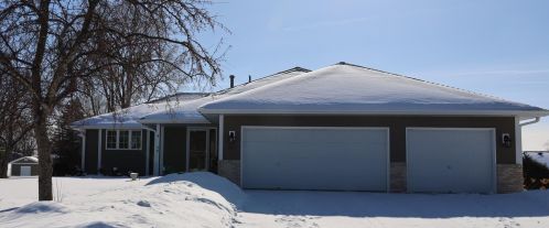 1961 Waterford Ln, Chaska, MN 55318-2856