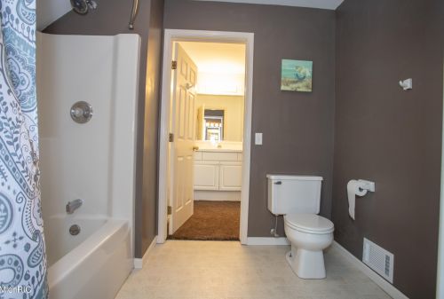 21259 Madison Ave, Big Rapids MI 49307-9754 exterior