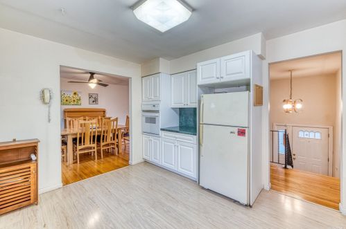 317 Plymouth St, Huntington Station NY 11746-7018 exterior