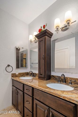 18412 44th Pl, Phoenix AZ 85050-6946 exterior