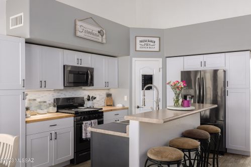 6252 Mesa Garden Dr, Tucson AZ  85757-7532 exterior