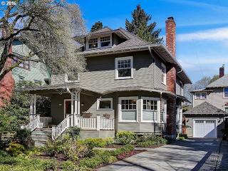 2323 Hancock St, Portland OR  97212-4752 exterior