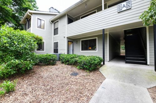 3368 Ivys Walk, Atlanta GA 30340-4042 exterior