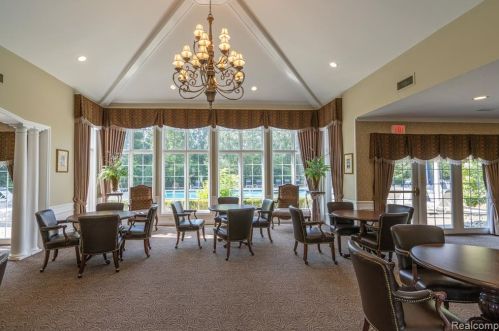 5308 Brookemonte Cir, Rochester MI 48306-5013 exterior