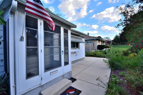 4556 74th St, Milwaukee, WI 53218-5430