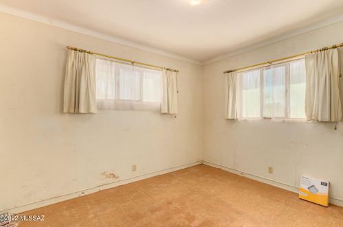 5252 18th St, Tucson AZ 85719-6760 exterior