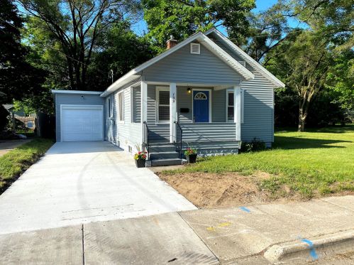 739 Wesley Ave, Meskegon, MI 49442-2048