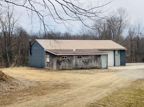 19040 Mckenzie St, Cassopolis MI  49031-9462 exterior