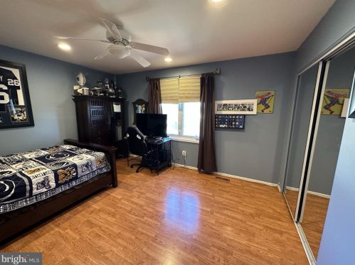 2269 Pne Rd, Huntingdon Valley PA 19006-4028 exterior