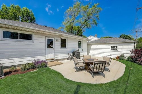 5323 Ohio Ave, Milwaukee WI  53219-4429 exterior