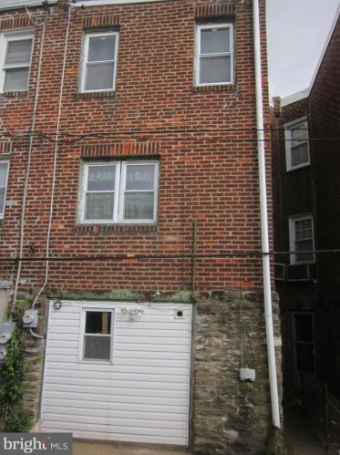 3305 Englewood St, Philadelphia PA 19149-1613 exterior