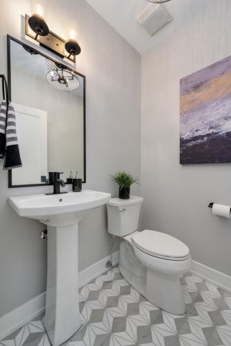 1635 Central Park Ave, Chicago IL 60647-4701 exterior