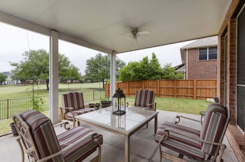 5141 Golfside Dr, Frisco TX 75035-8297 exterior