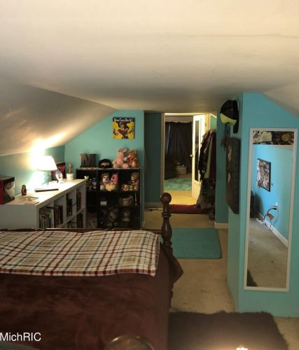 1541 Ducey Ave, Meskegon MI 49442-2232 exterior