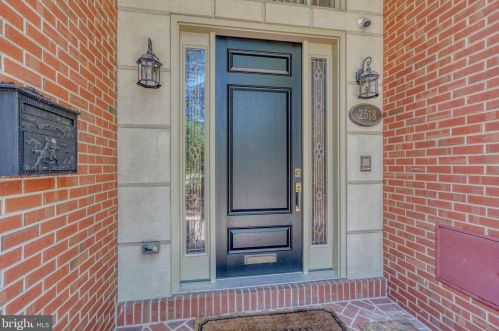 2518 Delancey St, Philadelphia PA 19103-6409 exterior