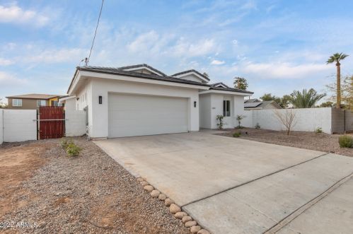 1303 Campbell Ave, Phoenix, AZ 85014-2603