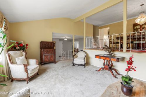 202 Elton Adelphia Rd, East Freehold NJ 07728-8616 exterior