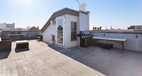 904 Fletcher St, Chicago IL 60657-7745 exterior