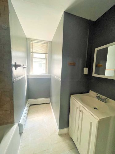 22 Cottage St, Poughkeepsie NY  12601-2023 exterior