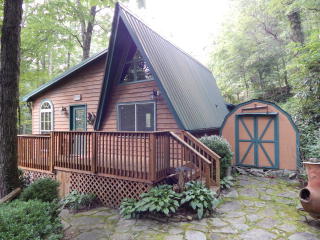 60 Owl Pine Rd, Highlands, NC 28741-7525