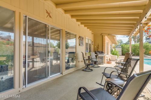 7590 Ln Cienega Dr, Tucson AZ 85712-1423 exterior