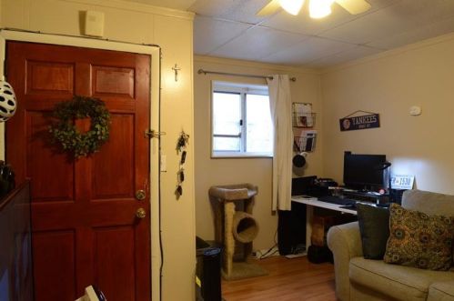 703 Filbert St, Pittsburgh PA  15232-2403 exterior