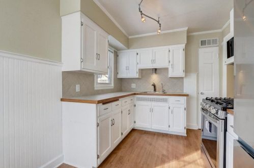 237 80, Milwaukee WI 53214-1419 exterior