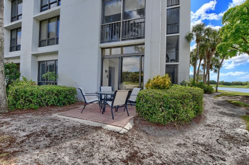 7802 Lakeside Blvd, Boca Raton FL  33434-6279 exterior