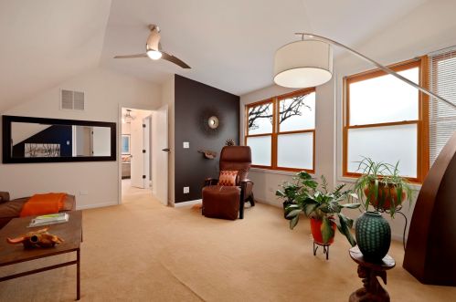 1817 Honore St, Chicago IL 60657-2007 exterior