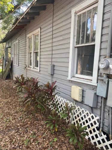1005 Hamilton Ave, Tampa FL  33604-4324 exterior