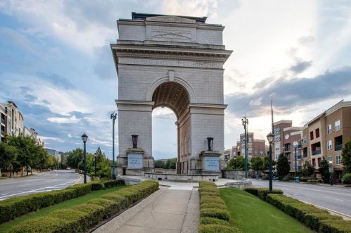 400 17th St, Atlanta GA 30363-1045 exterior