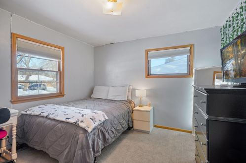 1065 Highview Dr, Saint Paul MN 55112-2417 exterior