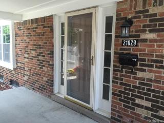 21029 Glen Haven Cir, Northville, MI 48167-2419