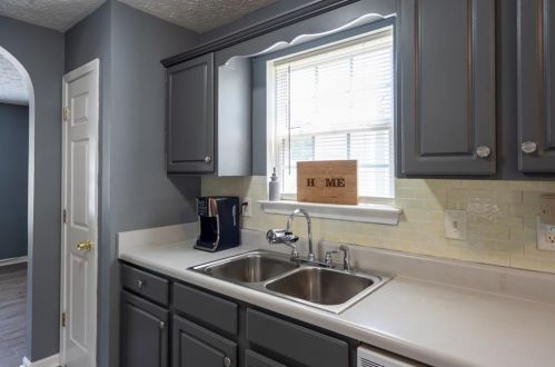 165 Barbara Ln, Austell GA 30168-4808 exterior