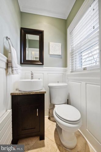 327 Highland Rd, Pottstown PA  19464-4407 exterior