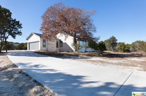 114 High Point Cir, Spring Branch, TX 78070-5073