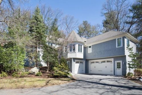 24 Puddingstone Ln, Newton, MA 02459-3461