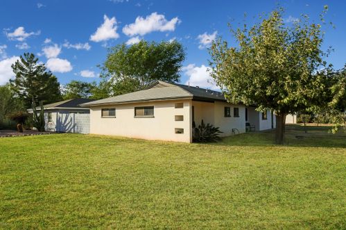 2928 18 Ave, Phoenix AZ 85015-5247 exterior