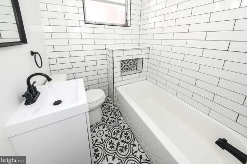 2517 Clarion St, Philadelphia PA  19148-4315 exterior