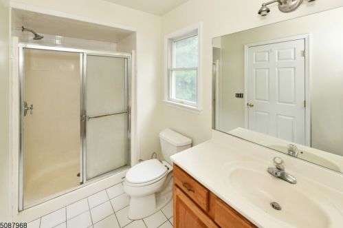 46 Outlook Ave, Paterson NJ 07506-3534 exterior