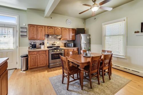 3436 Neenah Ave, Chicago IL 60638-1209 exterior