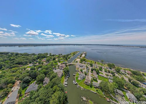 1205 Ml Ave, Meskegon MI 49445-3013 exterior